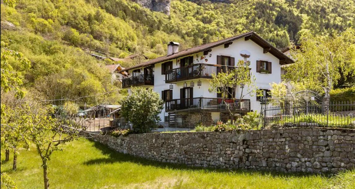 B&B Haus Senter Trambileno Luaran gambar